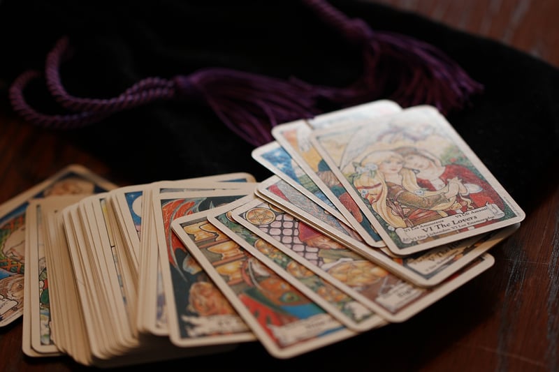 Mystic Tarot Readers